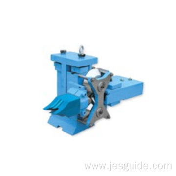 Slitting guides for steel rolling production